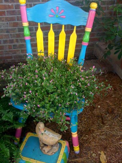 50 Planted Garden Chairs: A gallery | Flea Market Gardening